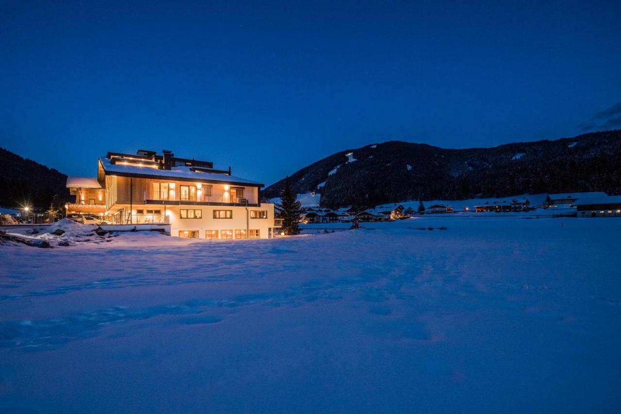 Helmhotel Сан Кандидо Екстериор снимка