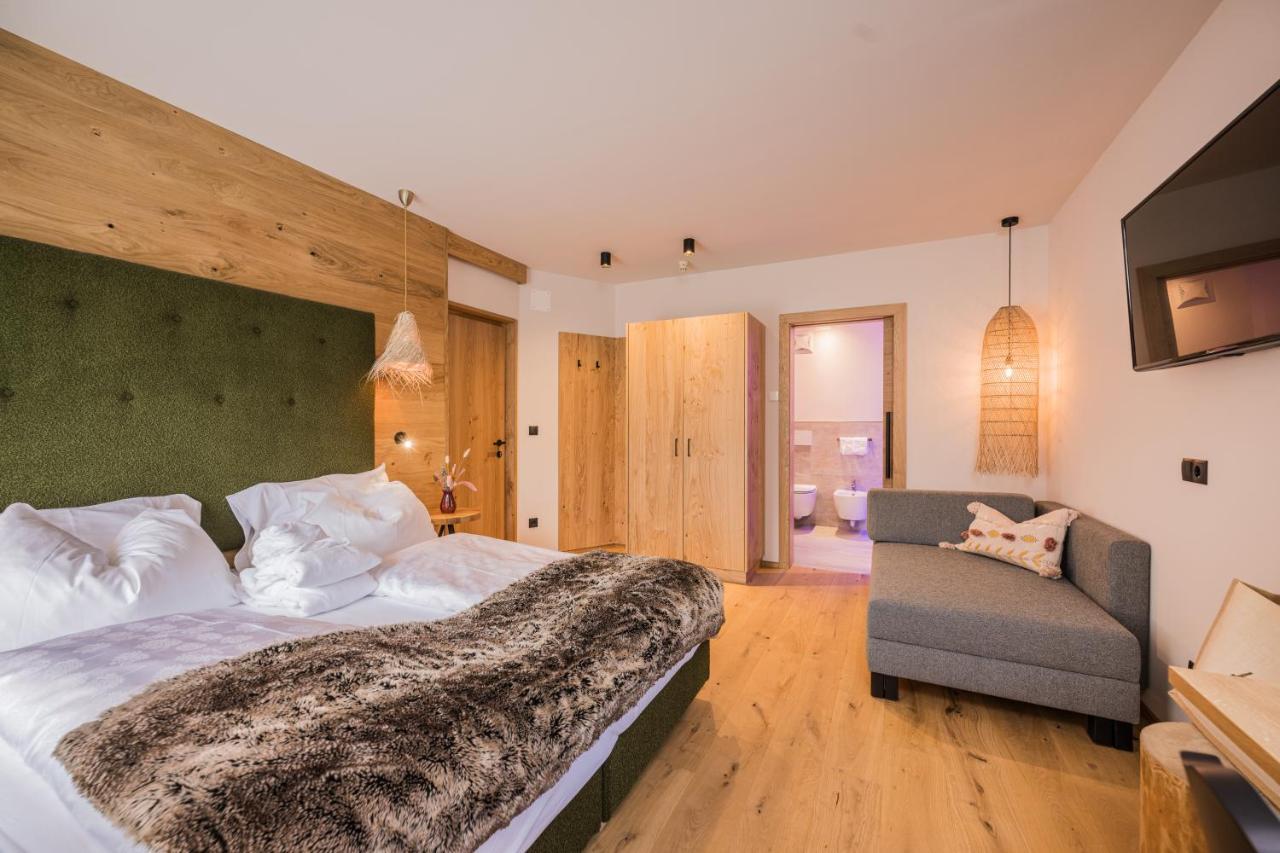 Helmhotel Сан Кандидо Екстериор снимка