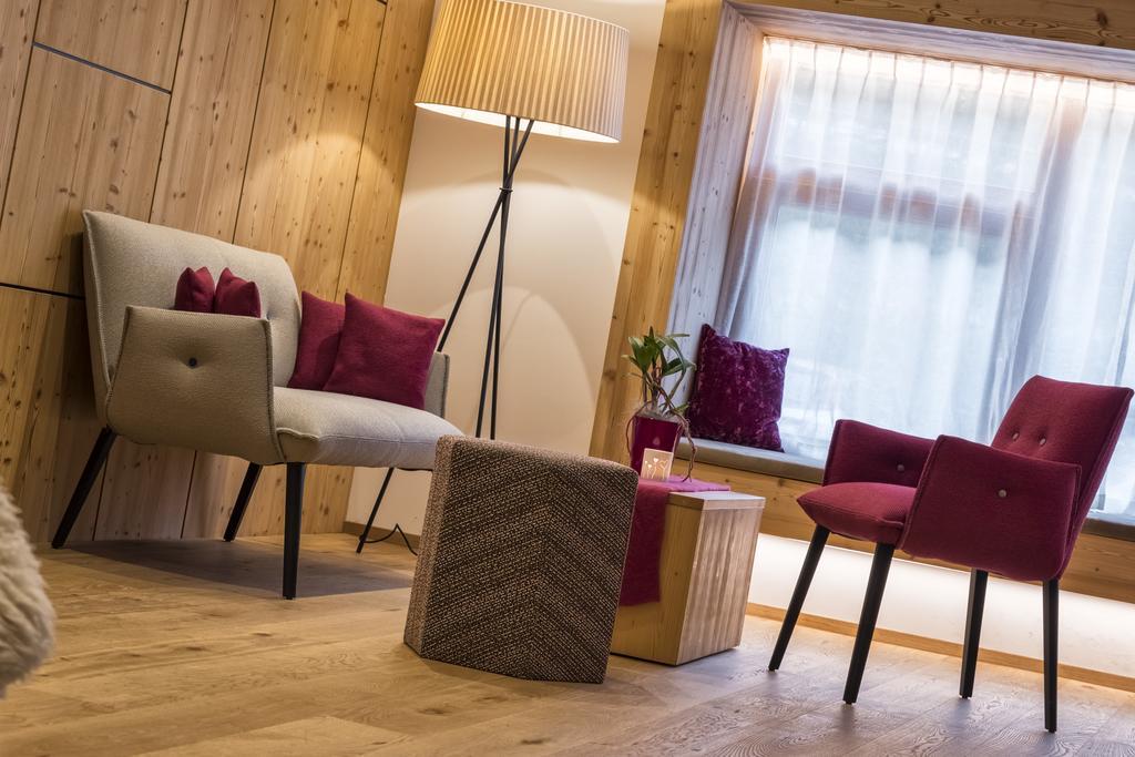 Helmhotel Сан Кандидо Екстериор снимка