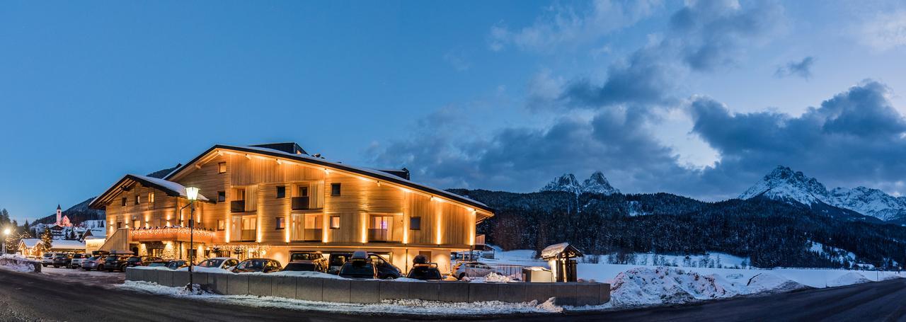 Helmhotel Сан Кандидо Екстериор снимка