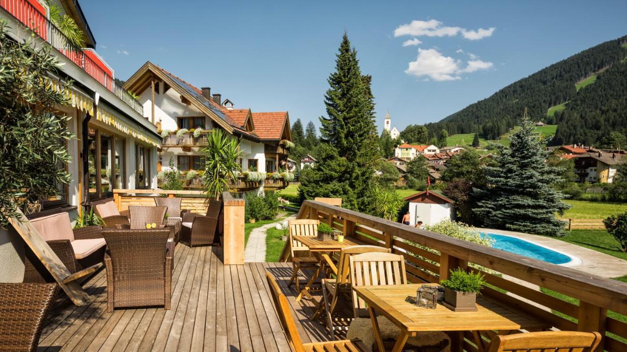 Helmhotel Сан Кандидо Екстериор снимка