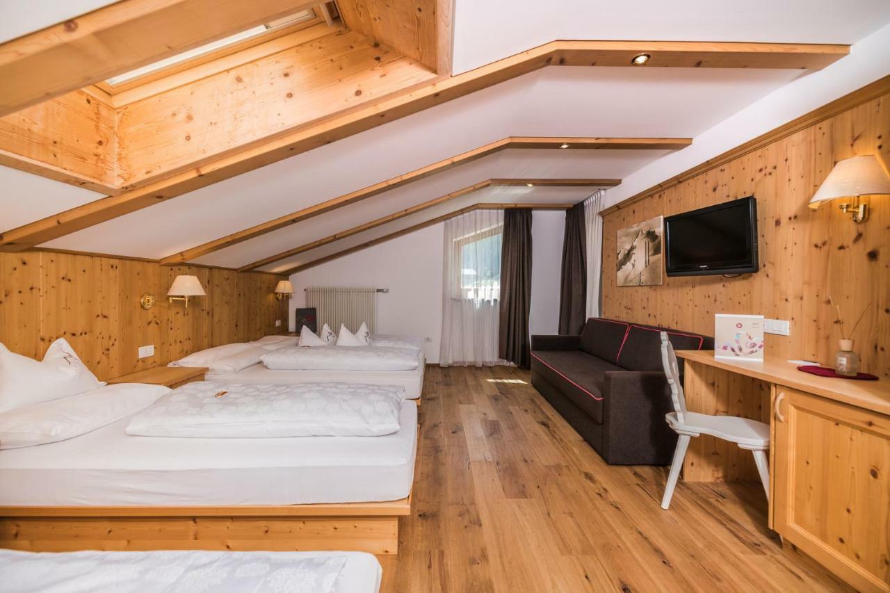 Helmhotel Сан Кандидо Екстериор снимка
