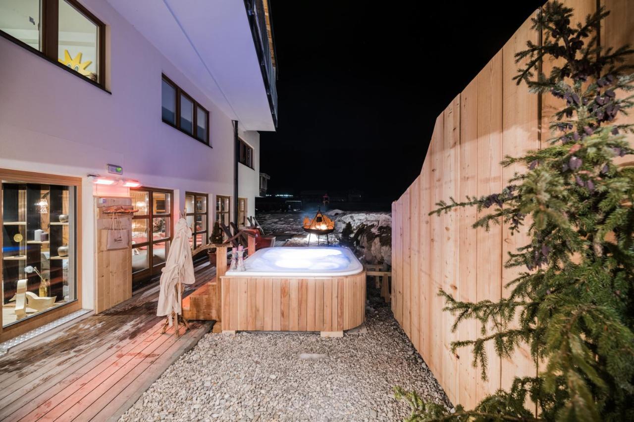 Helmhotel Сан Кандидо Екстериор снимка